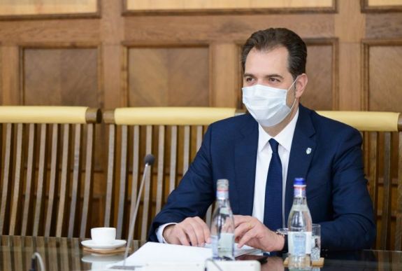 Antal Árpád: a kormány úgy tesz, mintha nem ő irányítaná az országot