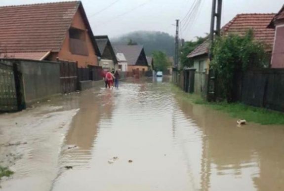 Kilenc megyében okozott károkat az idő: Brassó megyében a legrosszabb a helyzet