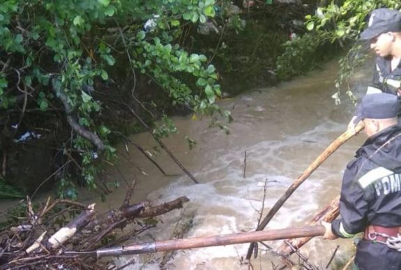 Elvitte a megáradt patak a 4 éves kisfiút