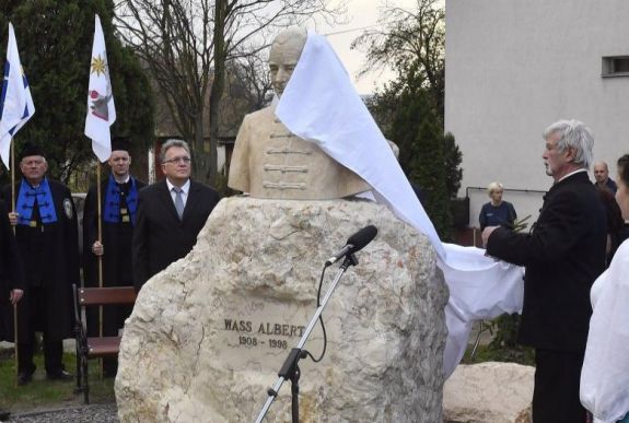 Ügyészség: nem tilos megemlékezni Wass Albert irodalmi munkásságáról