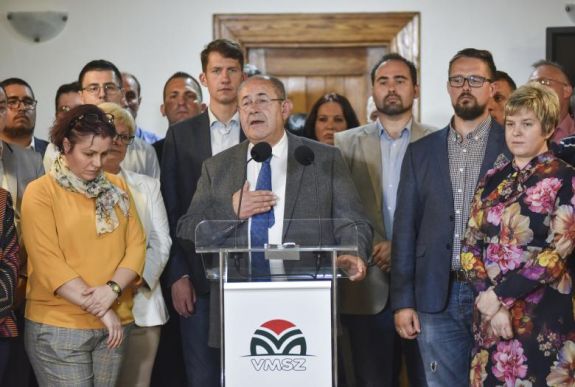 Történelmi eredményt ért el a VMSZ a szerbiai választásokon
