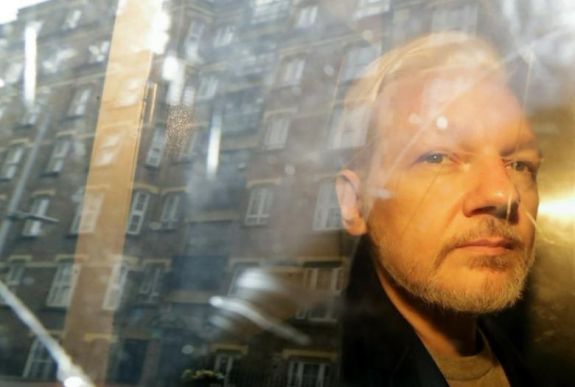 Az amerikai kormányzat bővítette a vádpontokat a WikiLeaks alapítója ellen