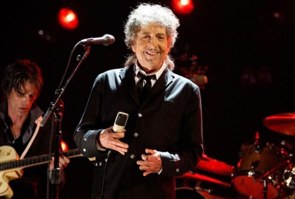 Bob Dylan a legidősebb, akinek új albuma a brit slágerlista élére került