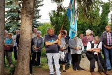 Háromszéken harangok hangjával, gyászszalaggal, székely-magyar zászlókkal emlékeznek Trianonra