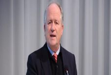 Bíró Béla: Az ideológia oltára