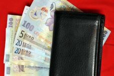 Ezek az alkalmazottak visszafogadását ösztönző bértámogatás feltételei