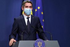 Törvénytervezet: a kormány rendeleteket hozhat a parlamenti vakáció idején