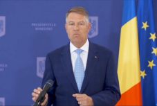 Iohannis a veszélyhelyzet meghosszabbítását, ugyanakkor újabb enyhítéseket helyezett kilátásba