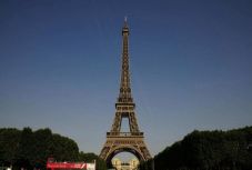 Június 25-től látogatható ismét az Eiffel-torony