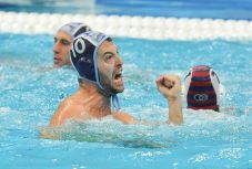 A világ egyik legjobb vízilabdázója Szolnokon folytatja