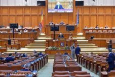 A luxusnyugdíjak 85 százalékos megadóztatásáról döntött a parlament