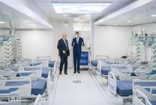 Iohannis szerint a kormány „korrektül” hosszabbította meg a veszélyhelyzetet