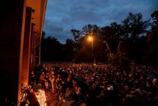 Több ezren búcsúztak a Margitszigeten Benedek Tibor vízilabdázótól