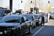 Nagy volt a forgalom a román-magyar határon az elmúlt 24 órában