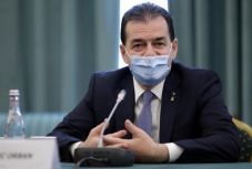 Ismét kérdezték a kormányfőt a nyugdíjak és a gyermekpénz emeléséről