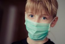 Így terjed a gyermekek körében a koronavírus