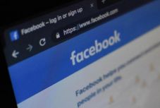 A Facebook elkezdte megjelölni a szabályzatát sértő hírértékű tartalmakat