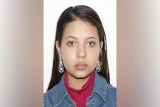 Meglopta a szüleit egy 17 éves lány, körözi a rendőrség