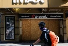 Huszonöt éve nem volt ilyen alacsony a brit mozik bevétele