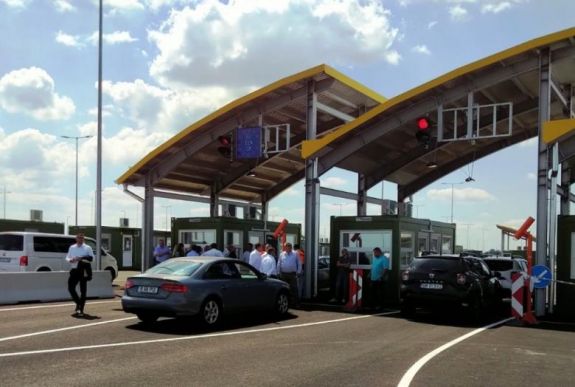 Két héten belül eljut a magyar határig az észak-erdélyi autópálya