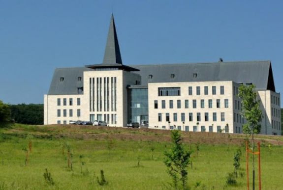 Kezdődik a felvételi a Sapientia EMTE Marosvásárhelyi Karán