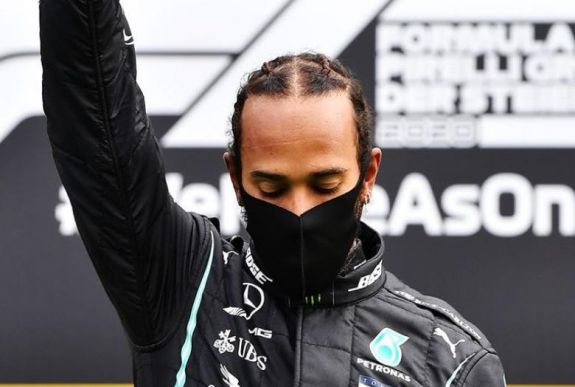 Stájer Nagydíj: Hamilton rajt-cél győzelmet aratott