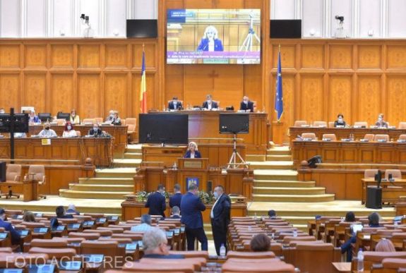 Megszavazta a képviselőház a Büntetőügyesek nélküli közéletet polgári kezdeményezést