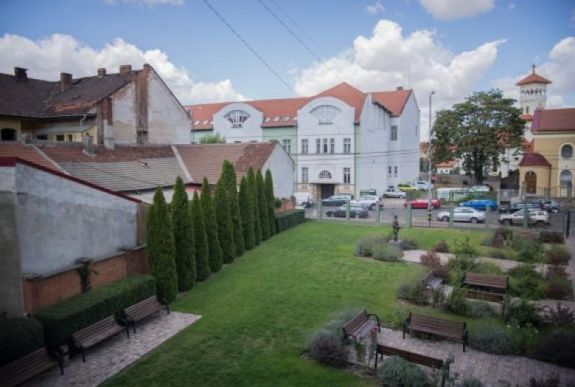 A Partiumi Keresztény Egyetem tervezési tendert hirdet klímarendszer bővítésére (x)