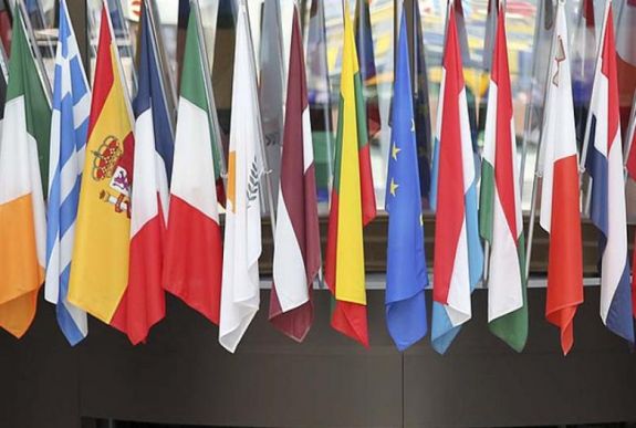 Rendkívüli EU-csúcs kezdődik pénteken a helyreállítási alapról