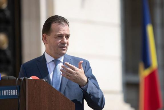 Orban: hála és tisztelet a repülősöknek a koronavírus elleni küzdelmükért