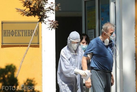 Koronavírus: Szerbiában rekordszámú új fertőzöttet regisztráltak