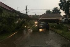 Egyszerre küzdöttek vízzel és tűzzel az aradi katasztrófaelhárítók