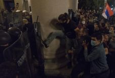 Erőszakos hatalomátvételi kísérlet zajlik Szerbiában?