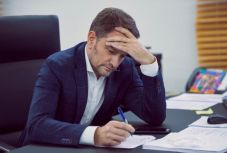 Plágiumgyanúba keveredett Igor Matovic szlovák kormányfő