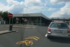 Főkonzulátus: magyar okmányokkal nem tranzitálható Magyarország