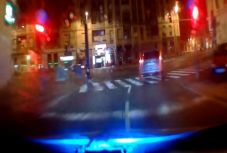 Kilenc piroson hajtott át, kilencvenhárom büntetőpontot kapott egy budapesti autós