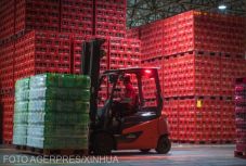 Világszerte csökkent a Coca-Cola negyedéves bevétele és nyeresége