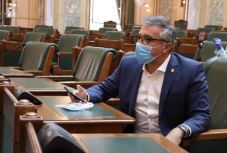 PSD: az államfő a parlament felhatalmazása nélkül ne tárgyaljon az uniós költségvetésről