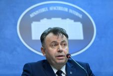 Egészségügyi miniszter: két nehéz hétnek nézünk elébe