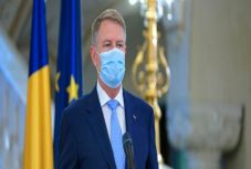 Ambrus Attila: Vírusos robot