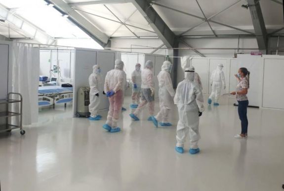 Már két beteget kezelnek az új marosvásárhelyi moduláris kórházban 