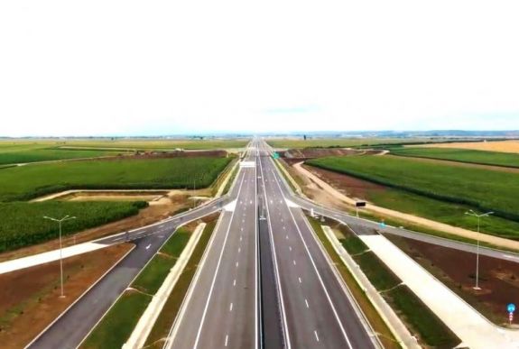 Együtt adja át Orbán Viktor és Ludovic Orban a Bihar-Bors autópályaszakaszt