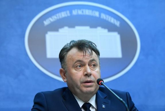 Egészségügyi miniszter: a járvány első hullámának második csúcsán van Románia