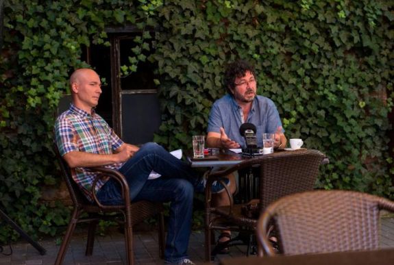 Tagadja az Apropó Egyesület, hogy a Puck Bábszínház nevében pályázott volna a BGA-hoz