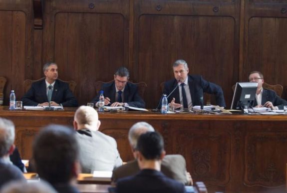 Összehívták a Maros Megyei Tanács nyilvános soros ülését (X)