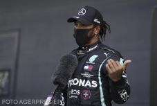Forma-1: Lewis Hamilton indulhat pole pozícióból a Brit Nagydíjon