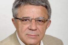 Kulin Ferenc: „Egyfajta újhungarista nemzeti radikalizmus szirénhangjai” jelentek meg a Magyar Nemzetben