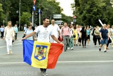 Pópák, politikusok, nacionalista személyiségek a vírusszkeptikusok romániai hangadói