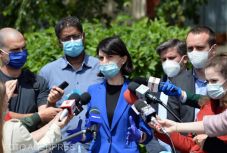 A munkaügyi miniszter szerint csak pár száz állás szűnt meg januárhoz képest