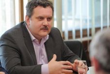 Visszaléptette Szatmár megyei tanácselnökjelöltjét az EMSZ az RMDSZ-es pályázó javára